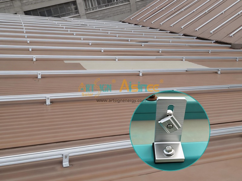 Supporto universale a L in alluminio anodizzato per pannelli solari su tetto in metallo | Insegna artistica