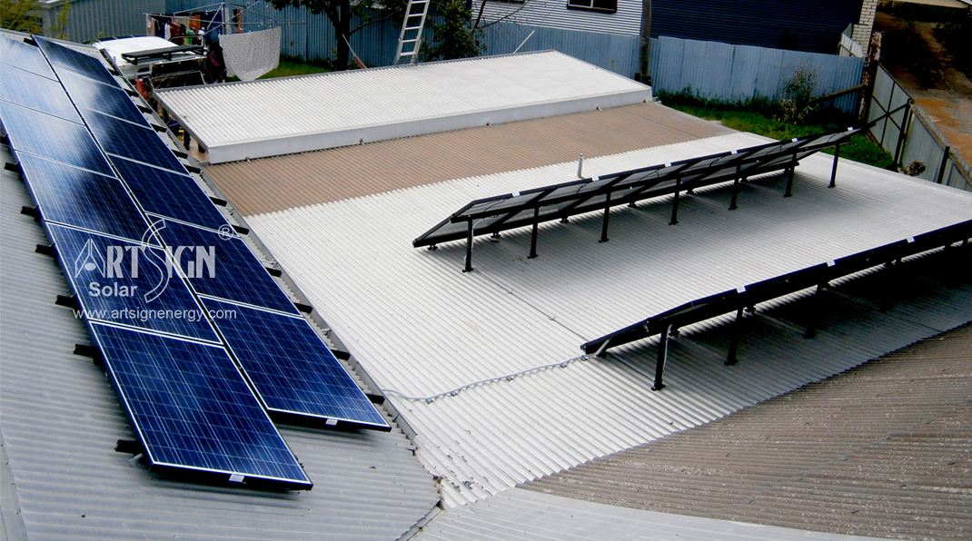Sistema di montaggio solare del tetto a passo